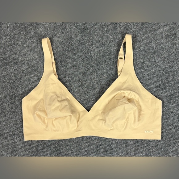 SKIMS Other - Skims Naked Plunge Bra Nude Wireless XL